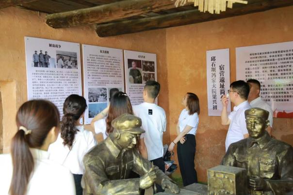 缅怀先烈守初心 赓续血脉担使命 —— 涪陵医药党支部赴綦江石壕镇开展红色教育主题党日活动